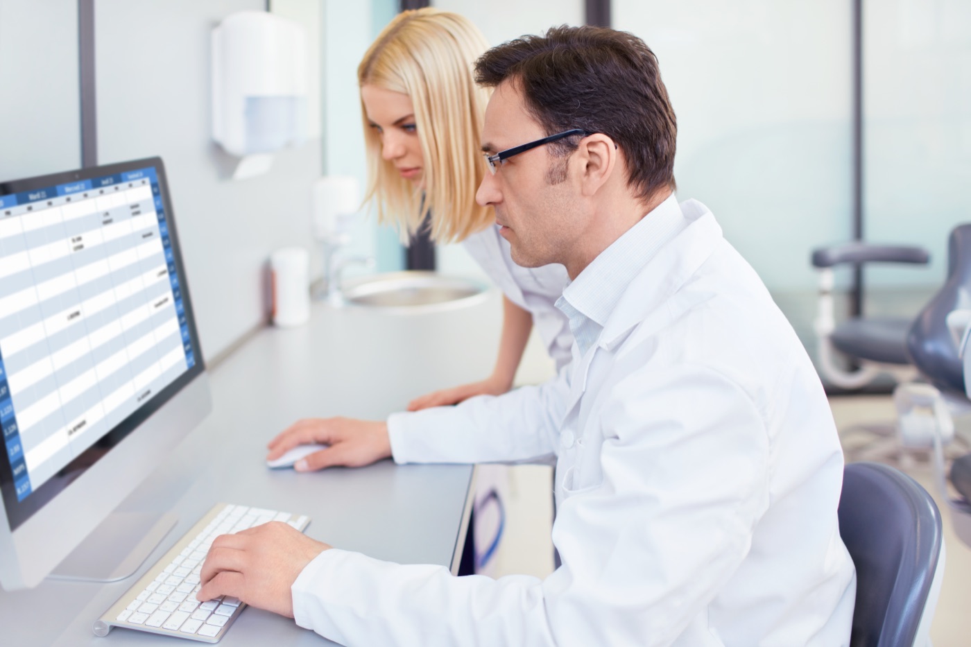 5 KPIs que definen la salud financiera de tu clínica dental